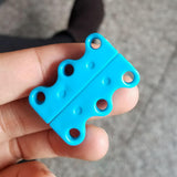 MAGNETIC LACES
